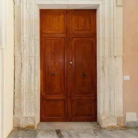 马瑞内奥提加公寓